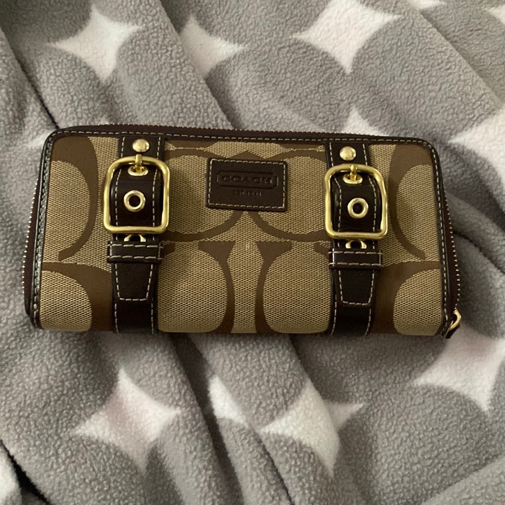 Coach wallet with buckles